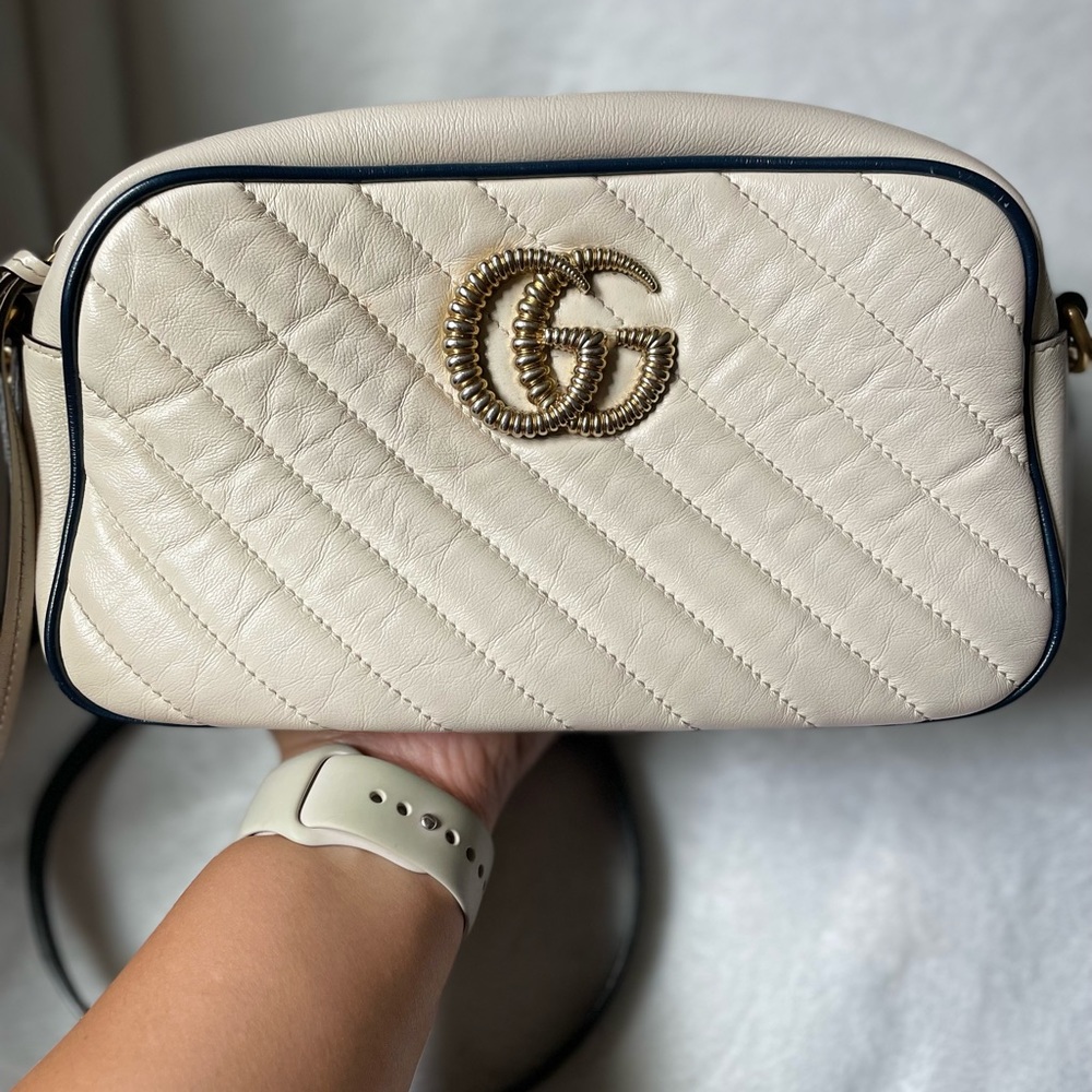 🍀SOLD🍀Authentic Gucci Cream and Navy